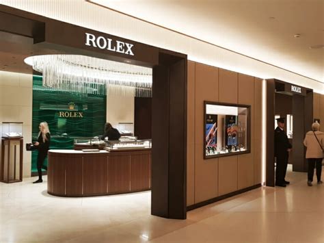 rolex dealer locator.